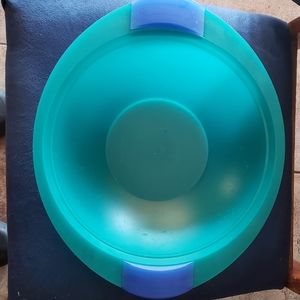 Tupperware Impressions centerpiece serving bowl